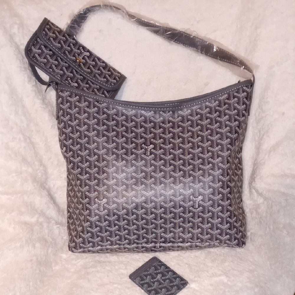 Goyard Stylish Grey Tote